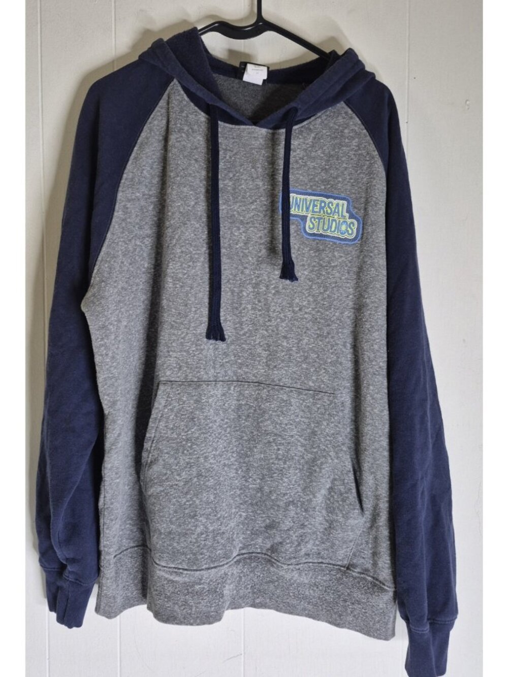 Universal Studios Long Sleeve Graphic Hoodie Men's Size L
